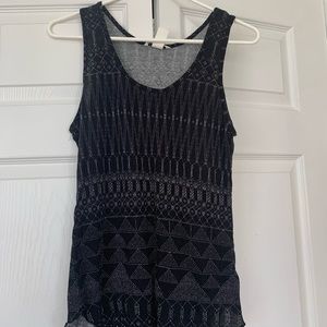H&M Geometric Scoop Tank with Scallop Hem - M
